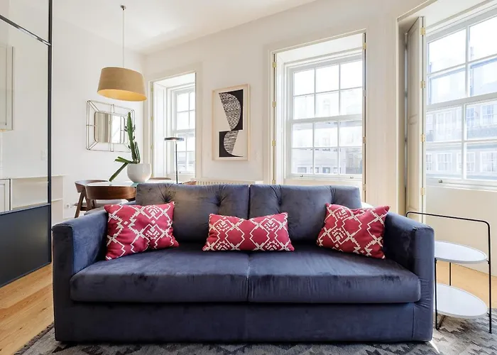 Boutique Rentals- The Ribeira***** Great Views * Porto