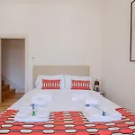 아파트 Boutique Rentals- The Ribeira***** Great Views *
