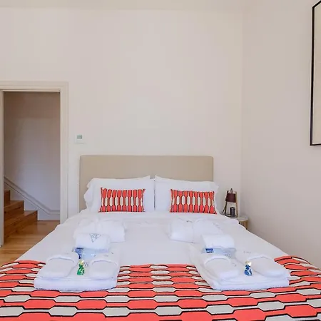 Daire Boutique Rentals- The Ribeira***** Great Views *